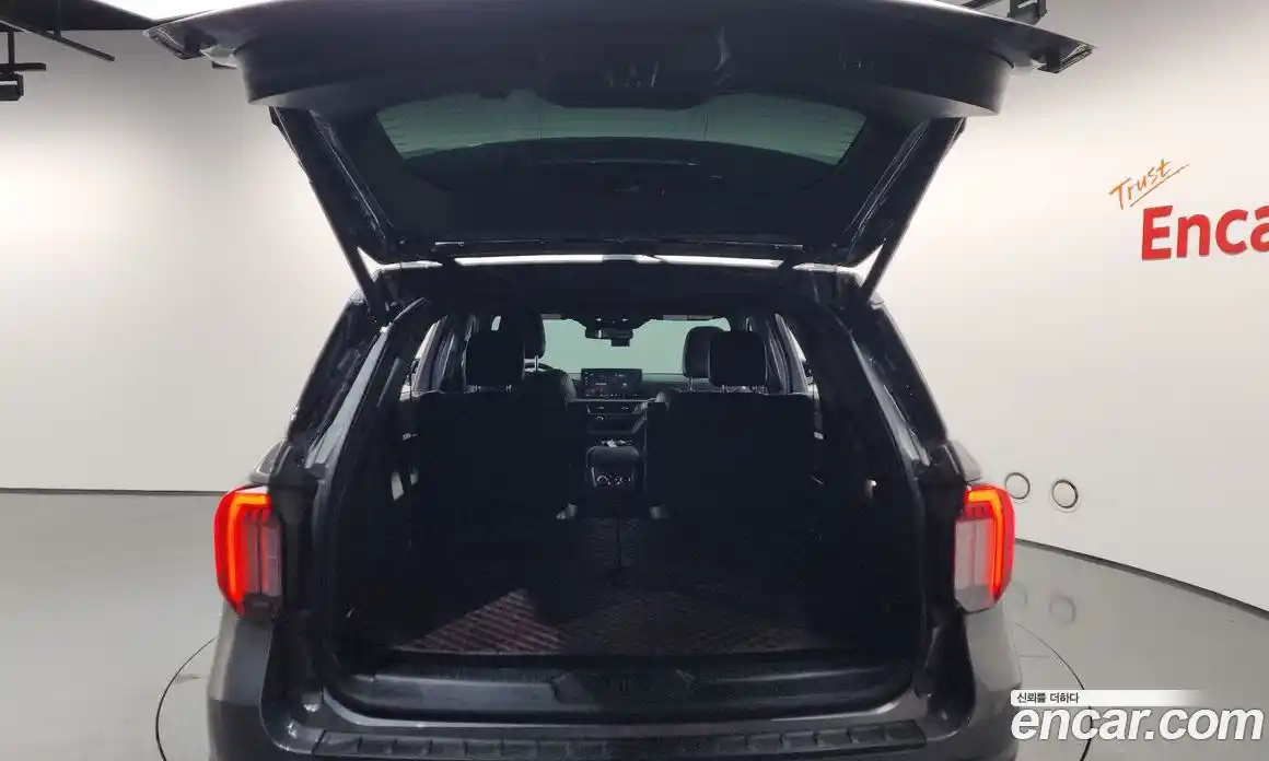 Ford Explorer 2025 2.3 автомат (гидро), фото 26