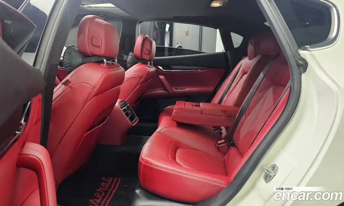 Maserati Quattroporte 2018 3.0 автомат (гидро), фото 17 Maserati Quattroporte 2018 3.0 автомат (гидро), фото 17