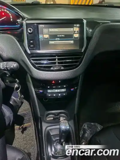Peugeot 2008 2015 1.6 автомат (гидро), миниатюра 10