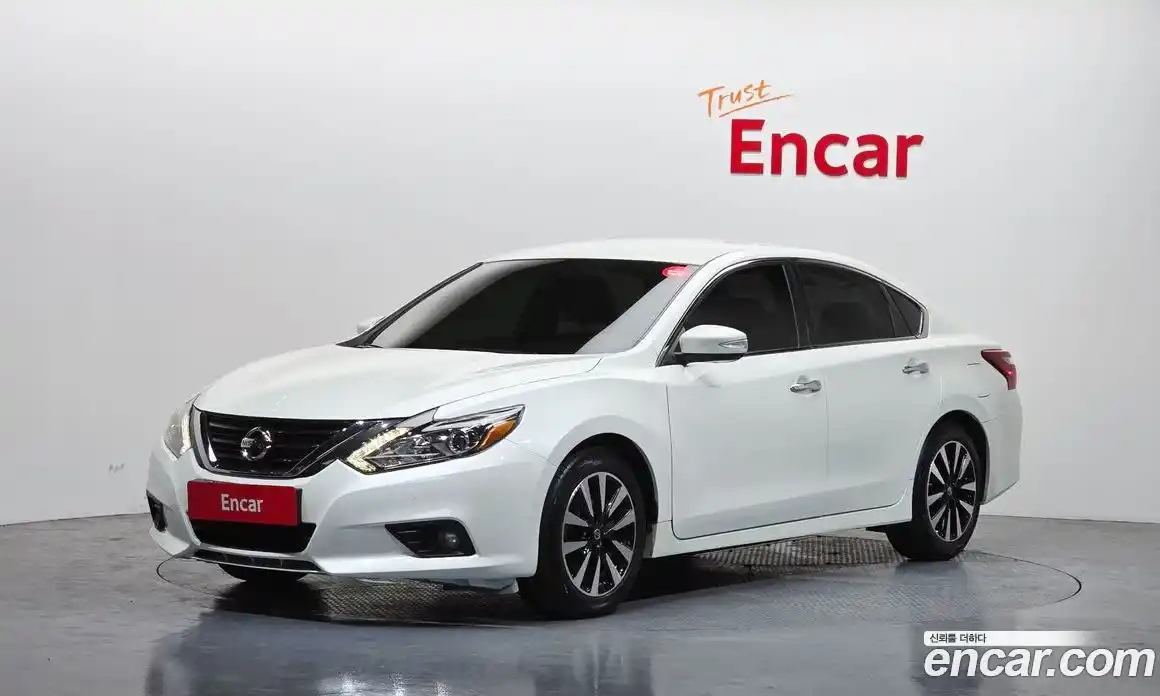 Nissan Altima 2018 2.5 автомат (гидро), фото 1 Nissan Altima 2018 2.5 автомат (гидро), фото 1