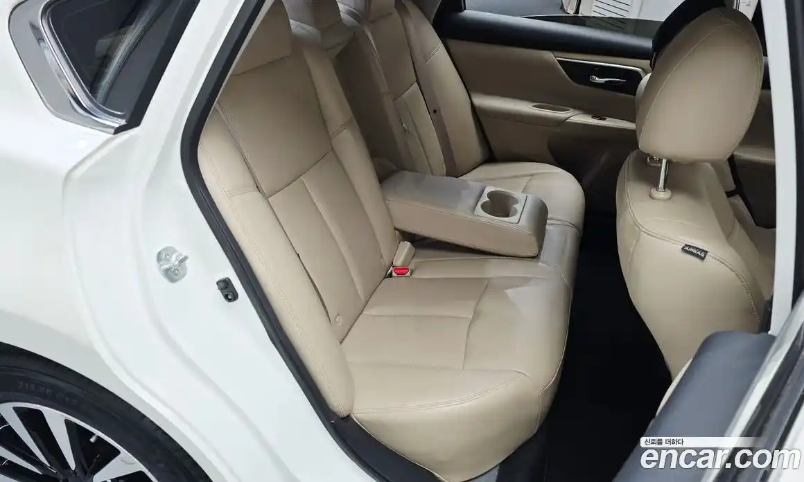 Nissan Altima 2018 2.5 автомат (гидро), фото 16 Nissan Altima 2018 2.5 автомат (гидро), фото 16