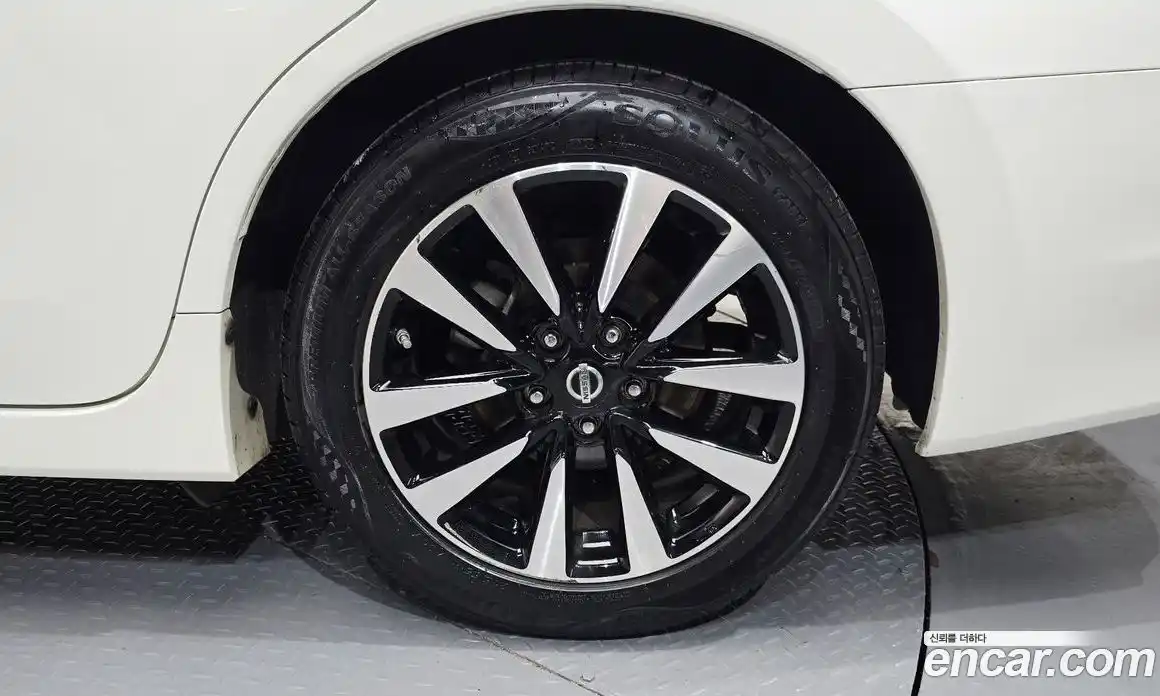 Nissan Altima 2018 2.5 автомат (гидро), фото 7 Nissan Altima 2018 2.5 автомат (гидро), фото 7