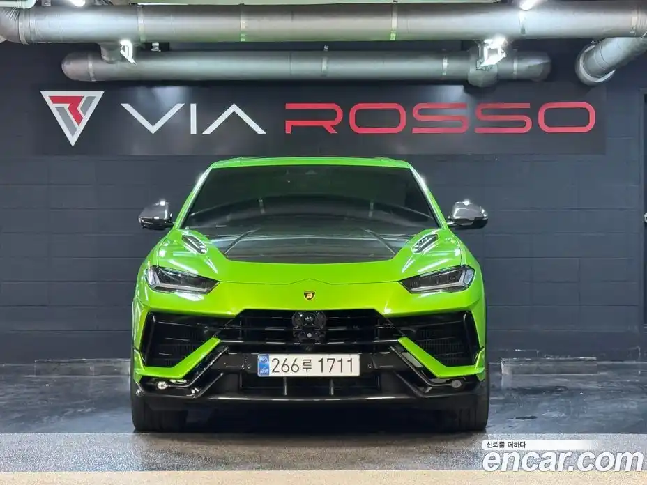 Lamborghini Urus 2024 4.0 автомат (гидро), фото 1 Lamborghini Urus 2024 4.0 автомат (гидро), фото 1