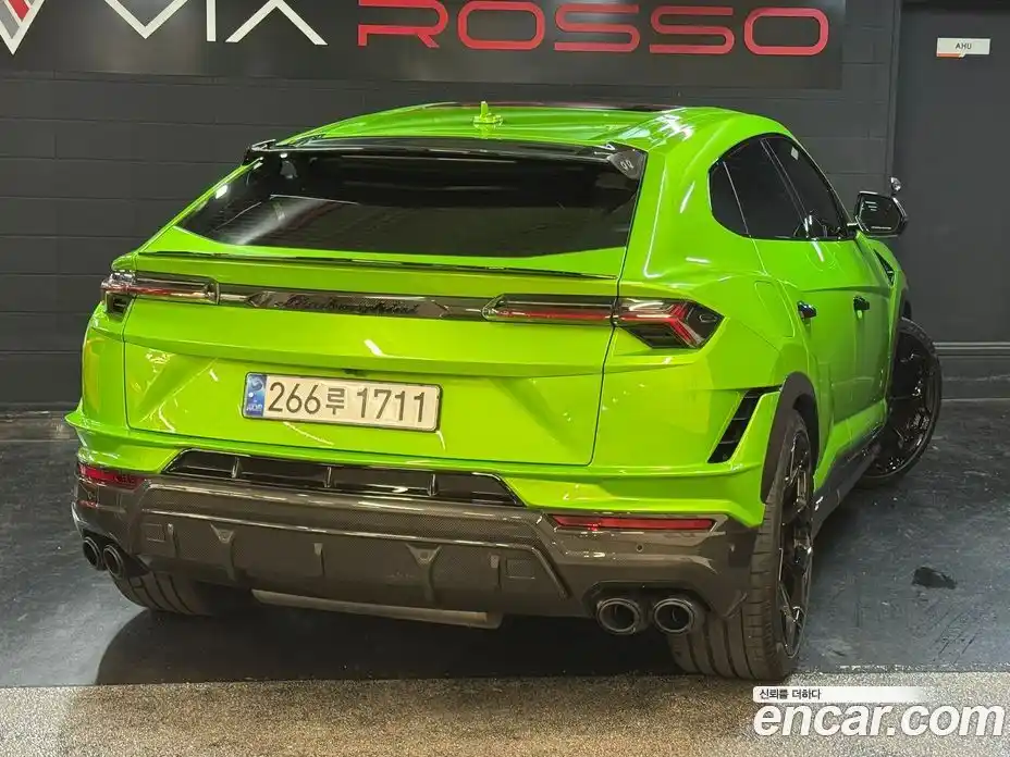 Lamborghini Urus 2024 4.0 автомат (гидро), фото 9 Lamborghini Urus 2024 4.0 автомат (гидро), фото 9