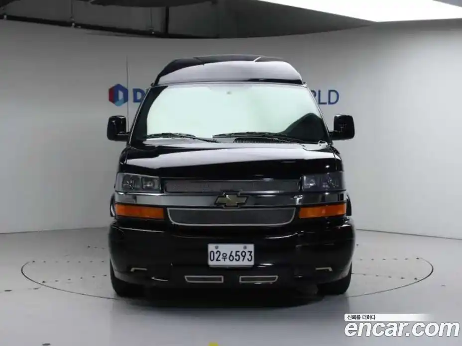 Chevrolet Express Van 2018 6.0 автомат (гидро), фото 3