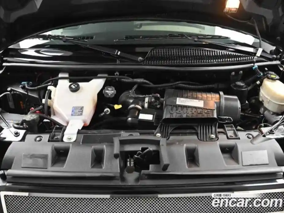 Chevrolet Express Van 2018 6.0 автомат (гидро), фото 6