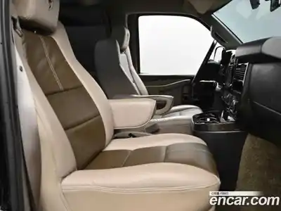 Chevrolet Express Van 2018 6.0 автомат (гидро), миниатюра 9