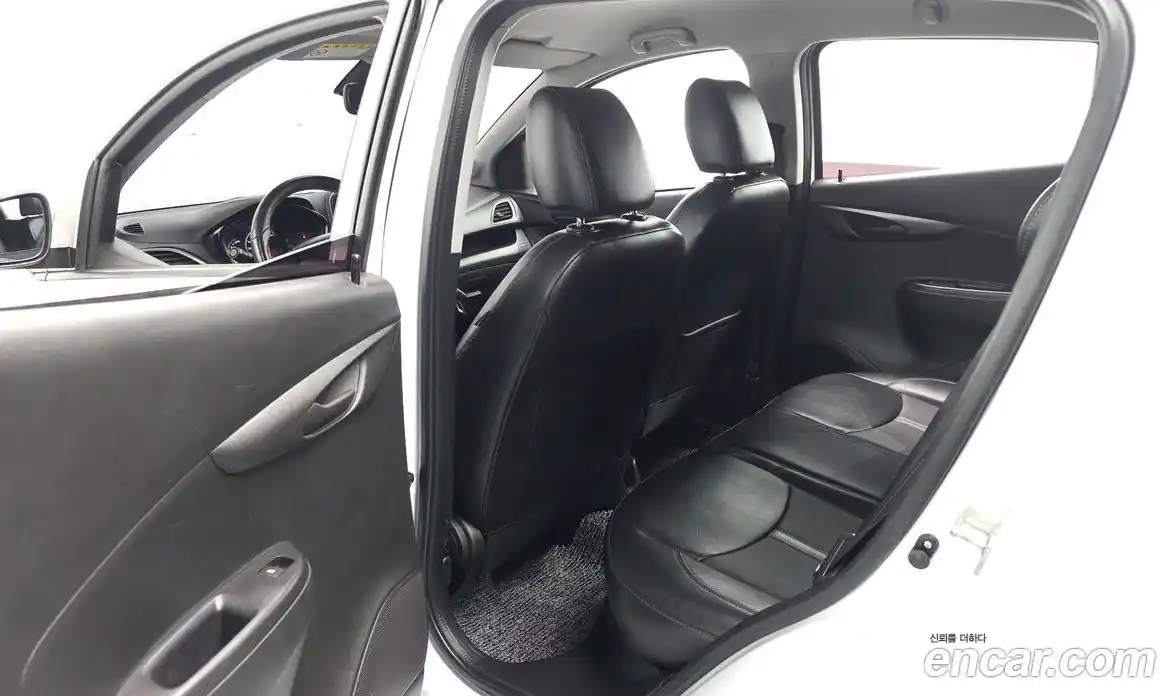 Chevrolet Spark 2018 1.0 автомат (гидро), фото 12
