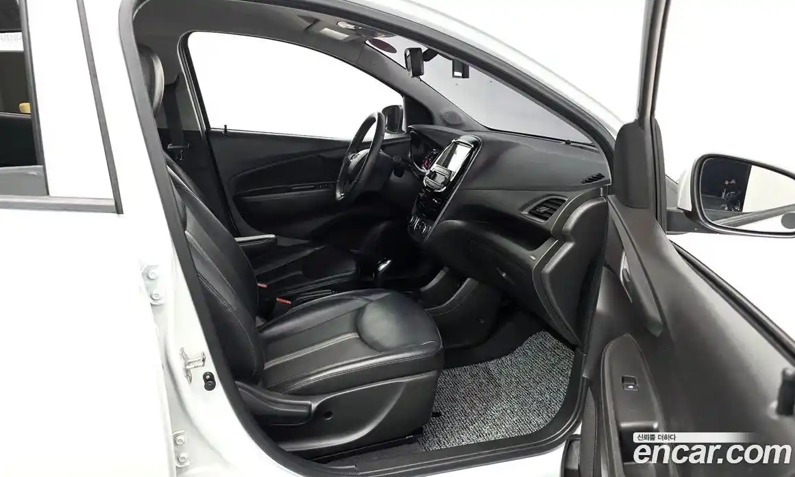 Chevrolet Spark 2018 1.0 автомат (гидро), фото 10