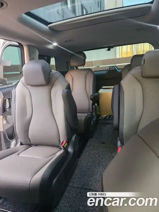 Kia Carnival 2024 1.6 автомат (гидро), фото 5