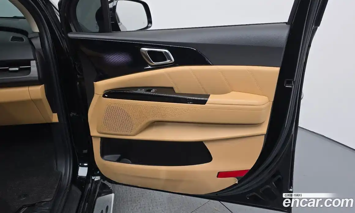 Kia Carnival 2022 2.2 автомат (гидро), фото 14