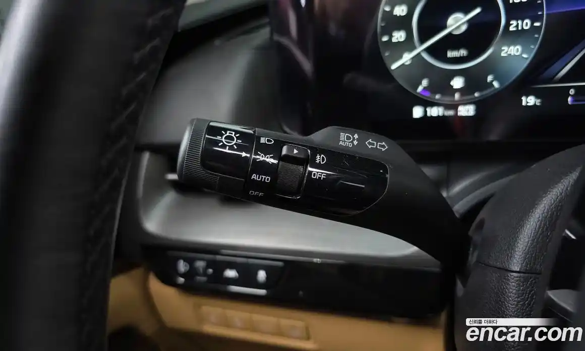 Kia Carnival 2022 2.2 автомат (гидро), фото 21