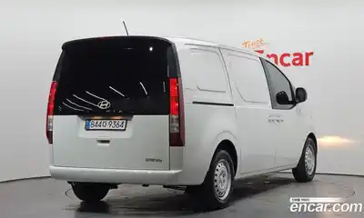 Hyundai Staria 2024 2.2 автомат (гидро), миниатюра 2