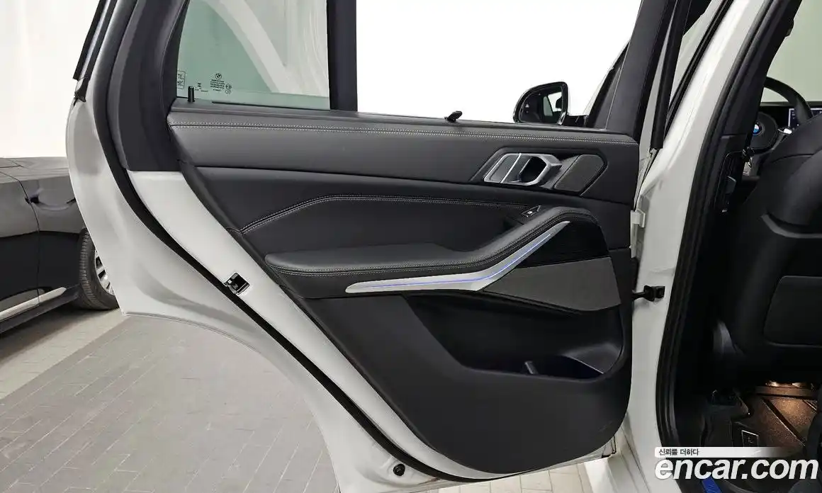 BMW X5 2024 3.0 автомат (гидро), фото 15