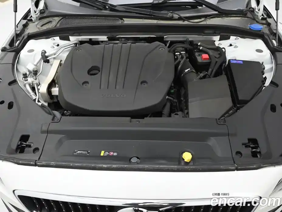 Volvo V90 2023 2.0 автомат (гидро), фото 6