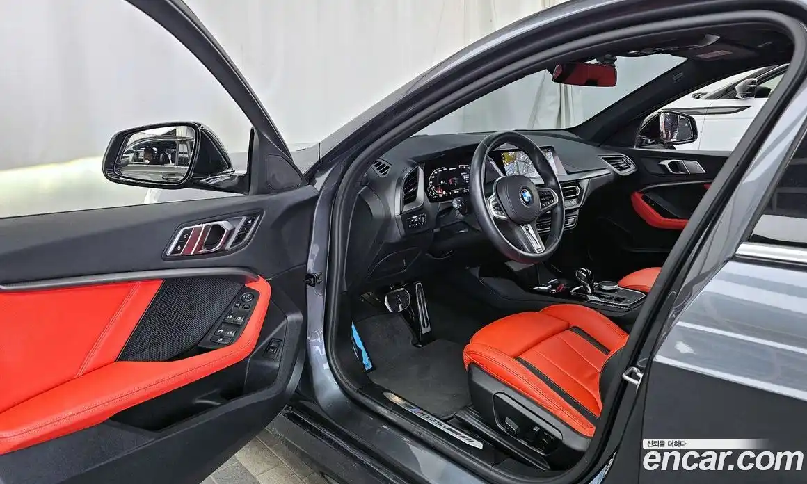 BMW 1 серия 2021 2.0 автомат (гидро), фото 13