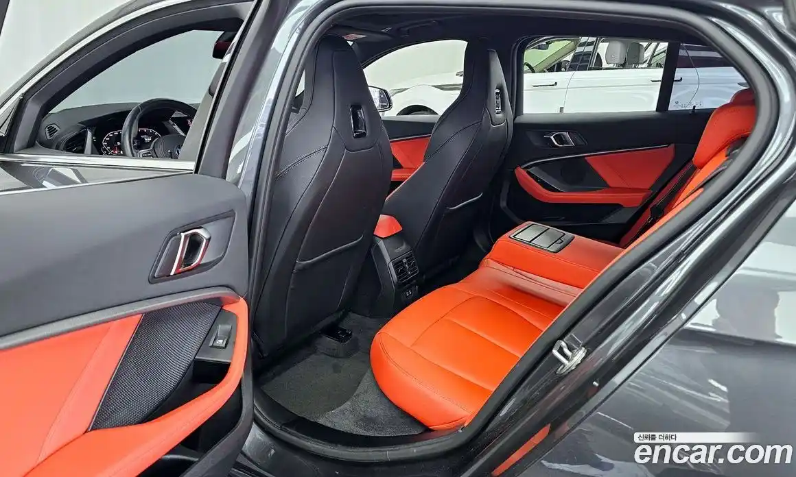 BMW 1 серия 2021 2.0 автомат (гидро), фото 16