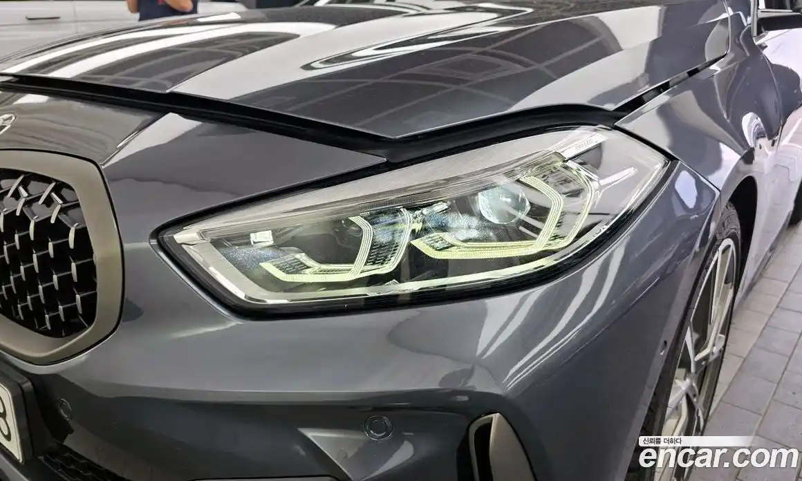 BMW 1 серия 2021 2.0 автомат (гидро), фото 8
