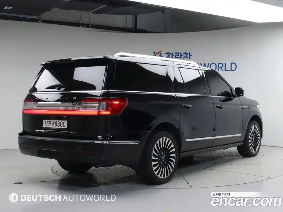 Lincoln Navigator 2020 3.5 автомат (гидро), фото 2 Lincoln Navigator 2020 3.5 автомат (гидро), фото 2