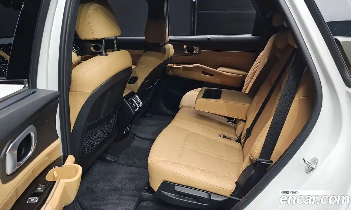 Kia Sorento 2023 1.6 автомат (гидро), фото 11