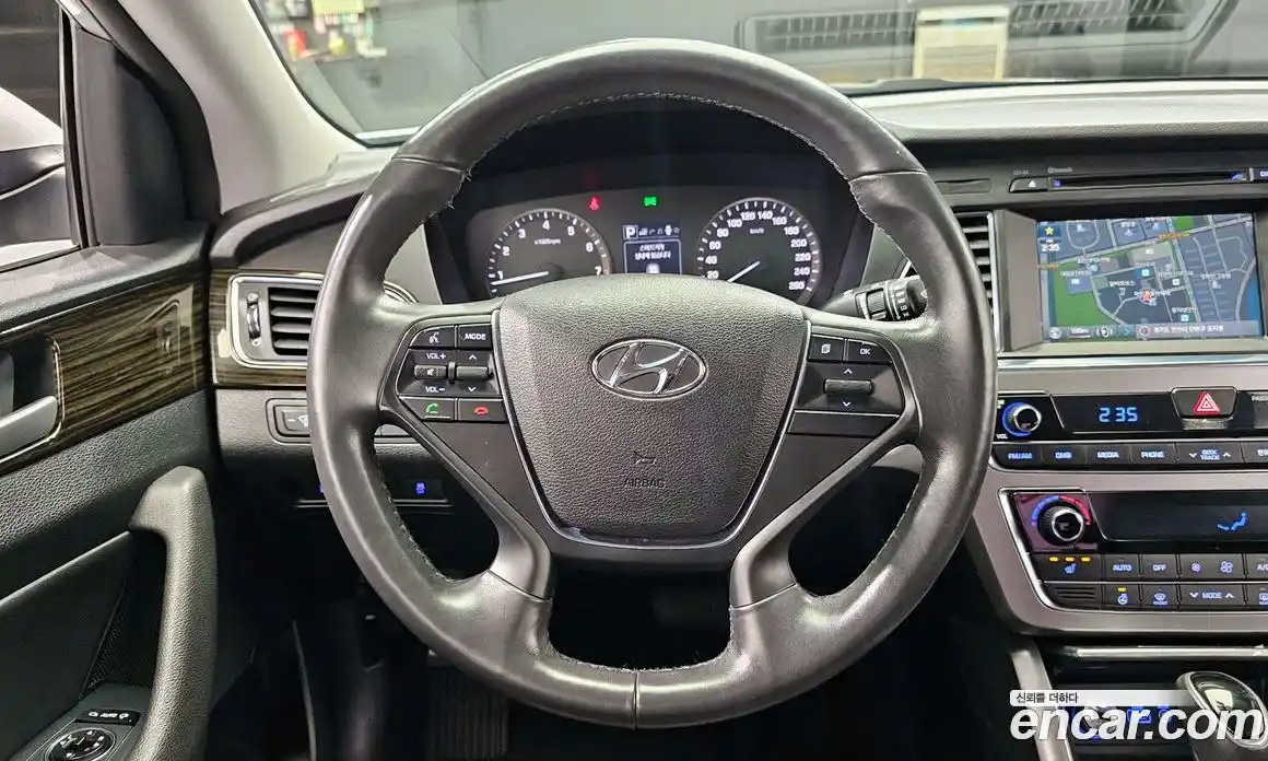 Hyundai Sonata 2016 2.0 автомат (гидро), фото 13