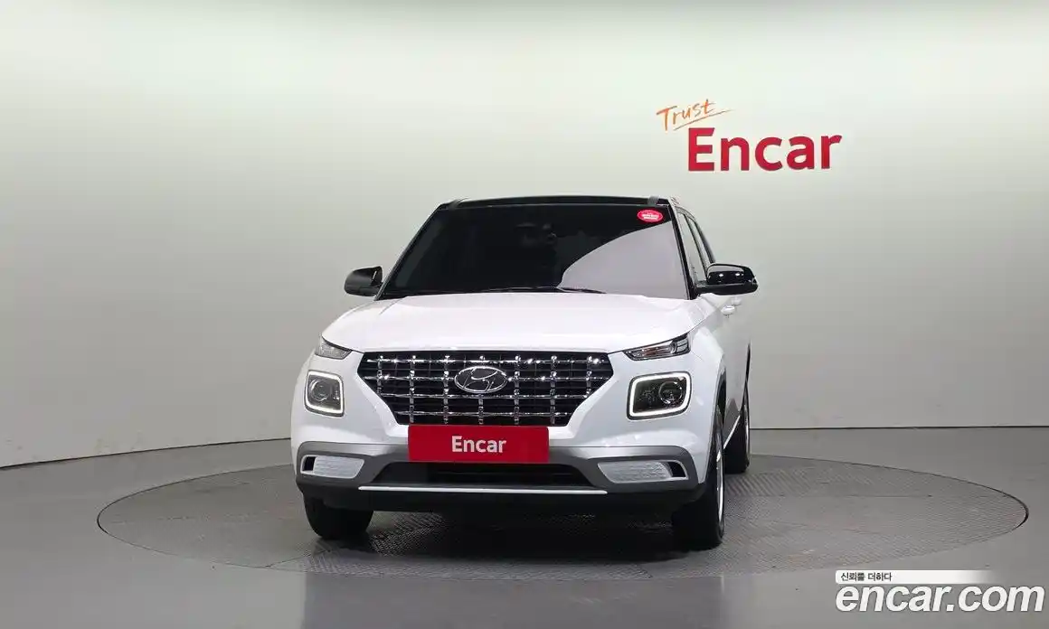 Hyundai Venue 2023 1.6 автомат (гидро), фото 3