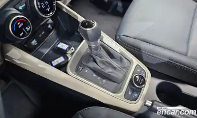 Hyundai Venue 2025 1.6 автомат (гидро), миниатюра 12