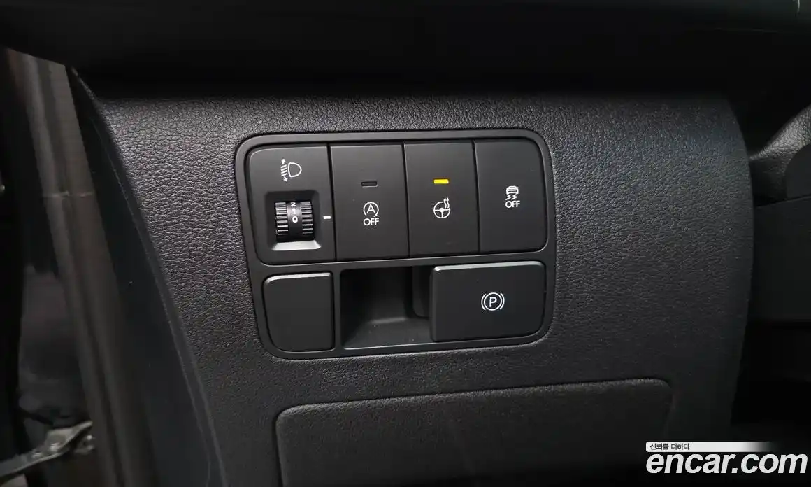 Hyundai Staria 2022 2.2 автомат (гидро), фото 28