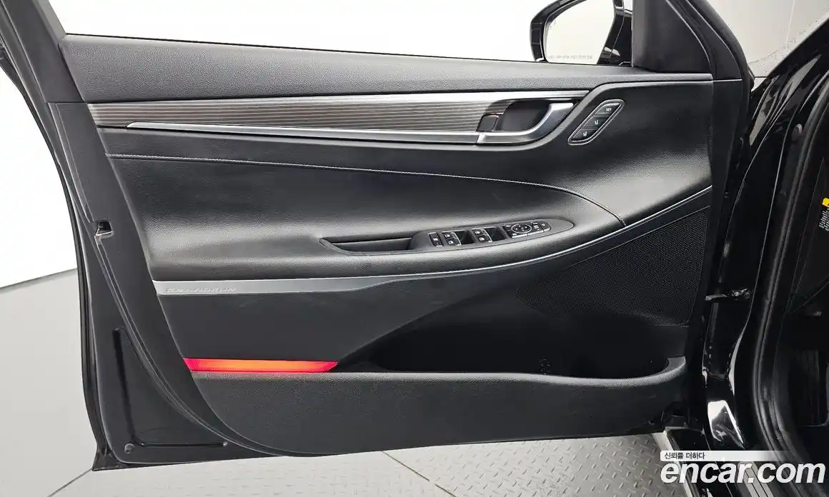 Hyundai Grandeur 2017 2.4 автомат (гидро), фото 14