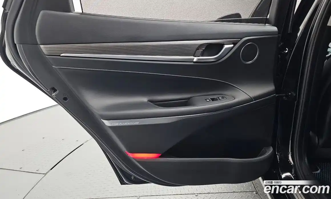 Hyundai Grandeur 2017 2.4 автомат (гидро), фото 15