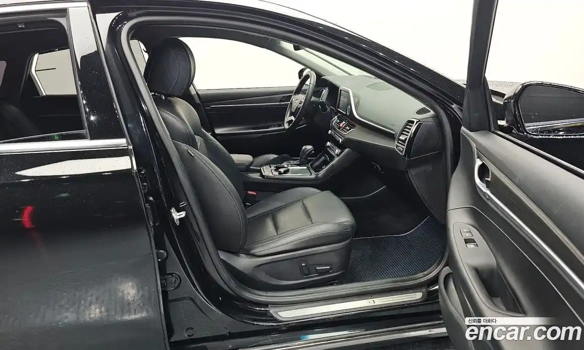 Hyundai Grandeur 2017 2.4 автомат (гидро), фото 16