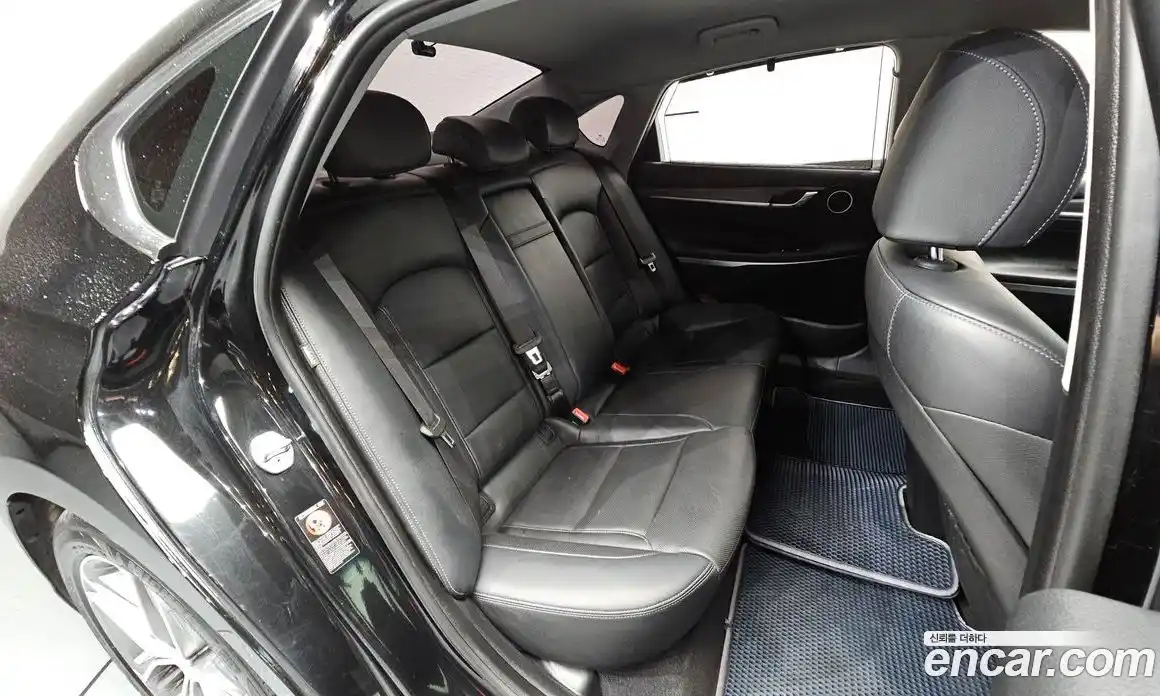Hyundai Grandeur 2017 2.4 автомат (гидро), фото 17