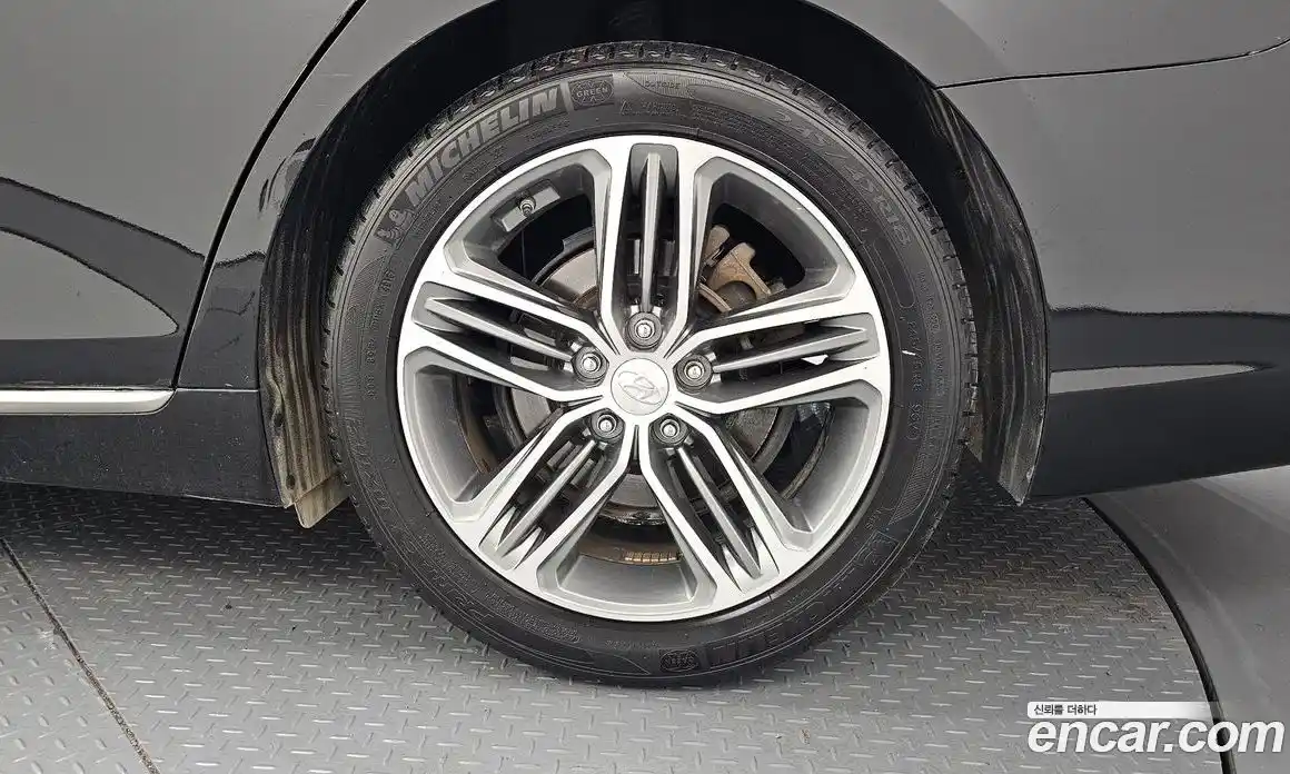 Hyundai Grandeur 2017 2.4 автомат (гидро), фото 7