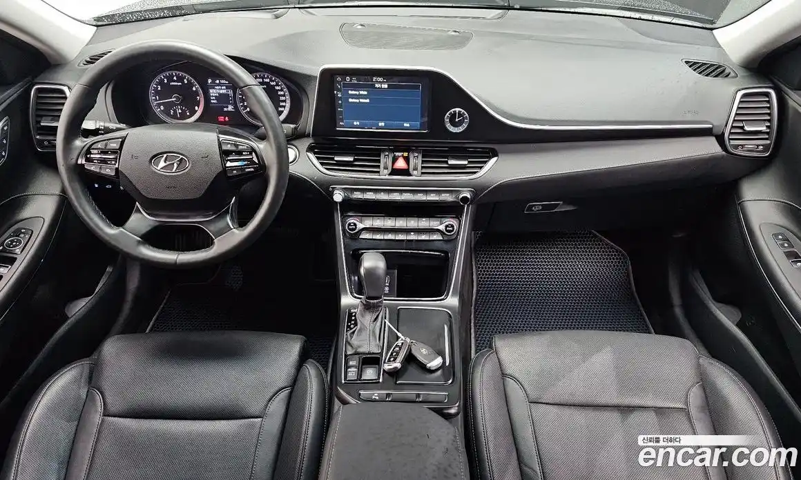 Hyundai Grandeur 2017 2.4 автомат (гидро), фото 10