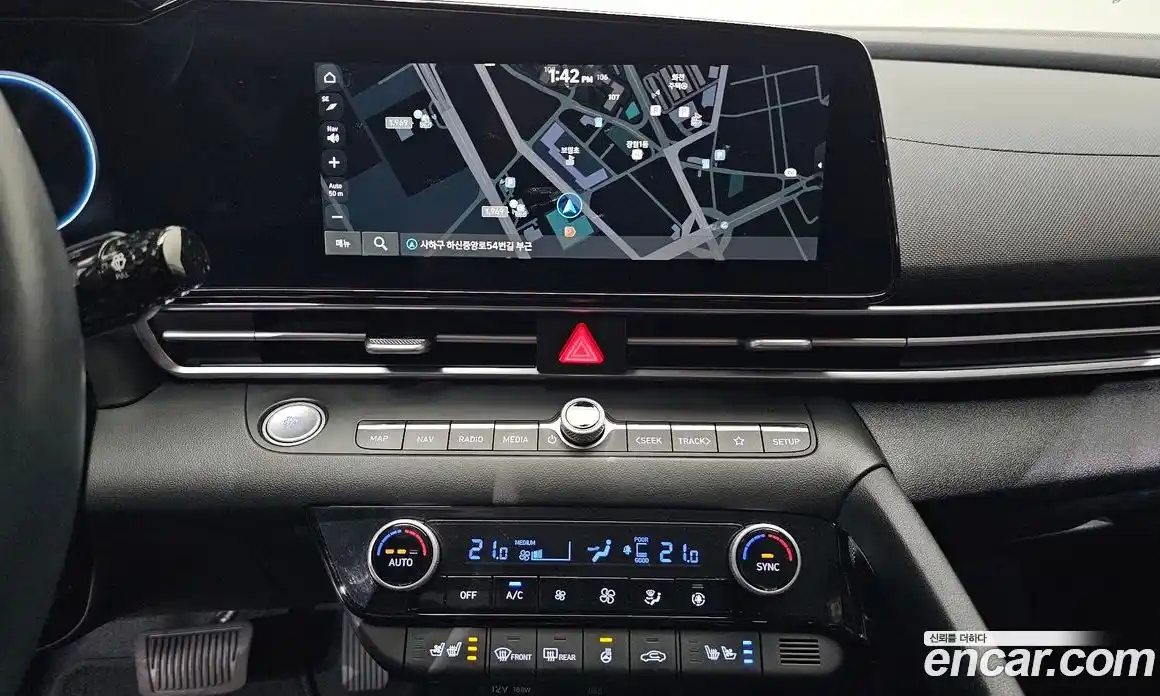 Hyundai Avante 2023 1.6 автомат (гидро), фото 14