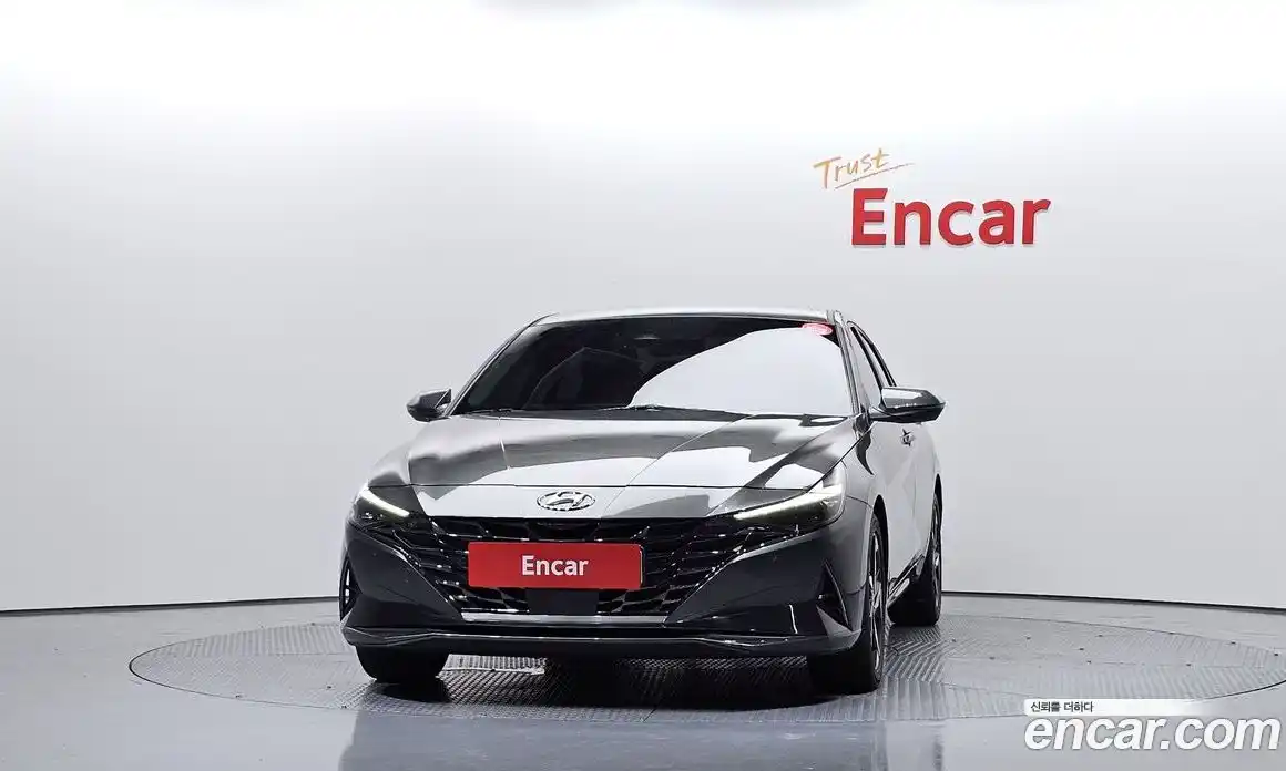Hyundai Avante 2023 1.6 автомат (гидро), фото 3