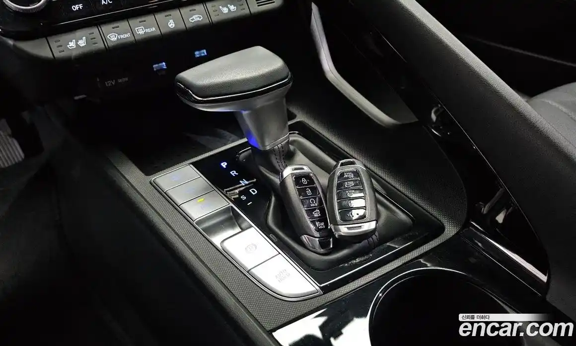 Hyundai Avante 2023 1.6 автомат (гидро), фото 9