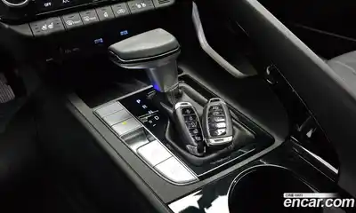 Hyundai Avante 2023 1.6 автомат (гидро), миниатюра 9
