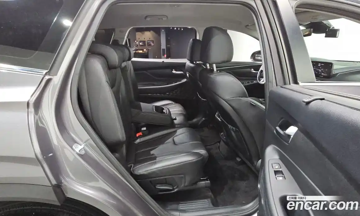 Hyundai Santa Fe 2022 2.2 автомат (гидро), фото 16