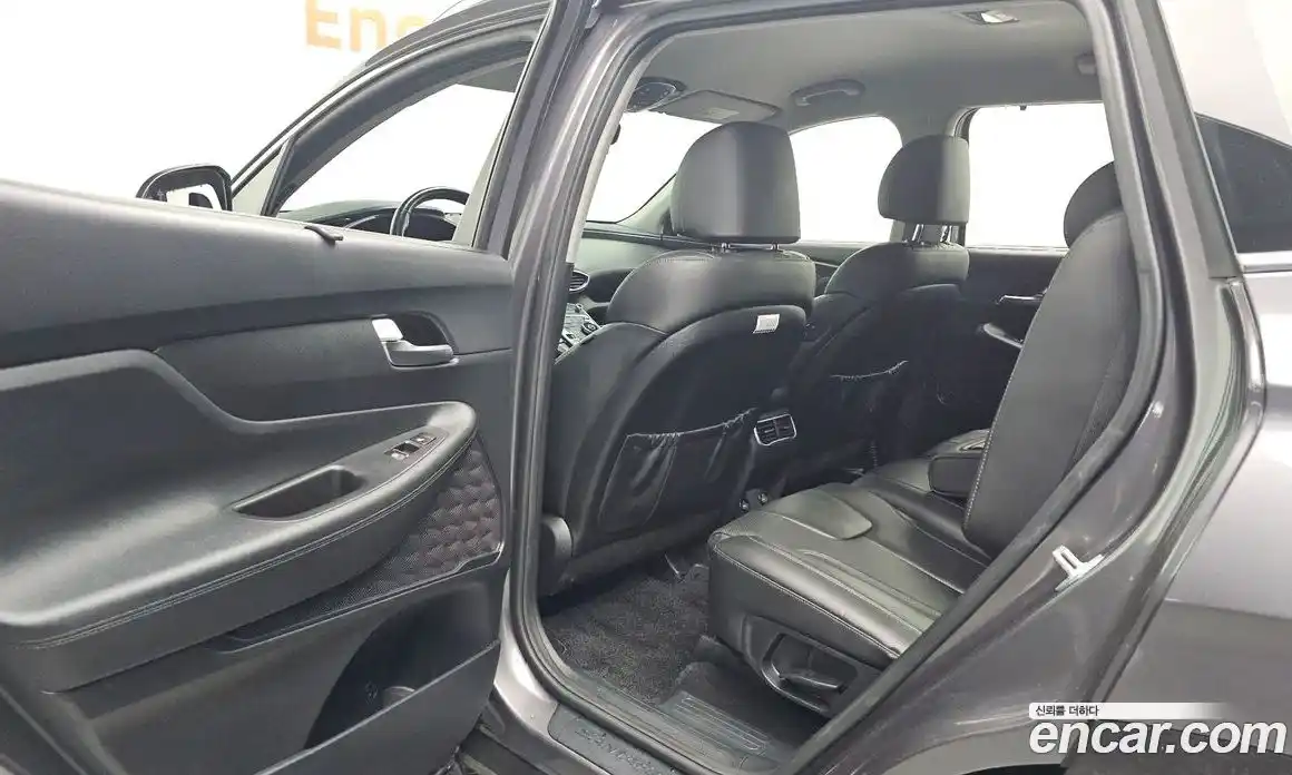 Hyundai Santa Fe 2022 2.2 автомат (гидро), фото 17