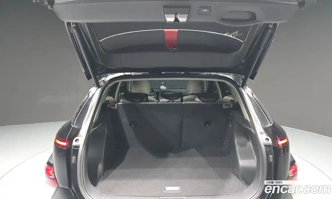 Hyundai Kona 2023 1.6 автомат (гидро), фото 26