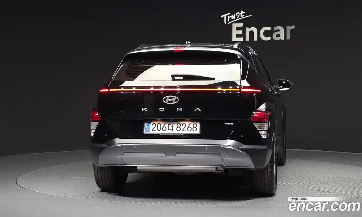 Hyundai Kona 2023 1.6 автомат (гидро), фото 4