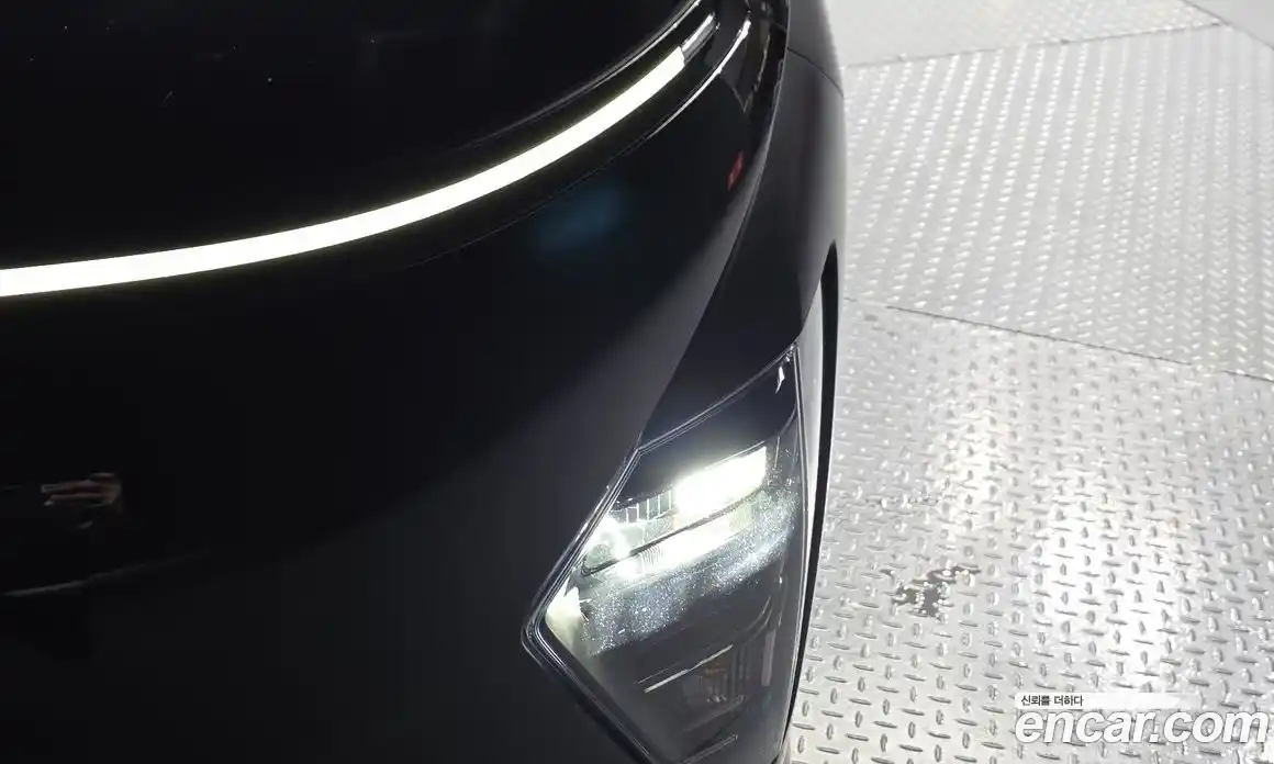 Hyundai Kona 2023 1.6 автомат (гидро), фото 8