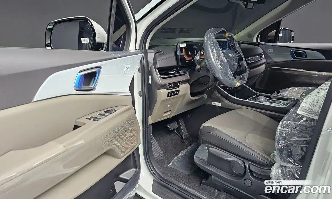 Kia Carnival 2026 1.6 автомат (гидро), фото 11