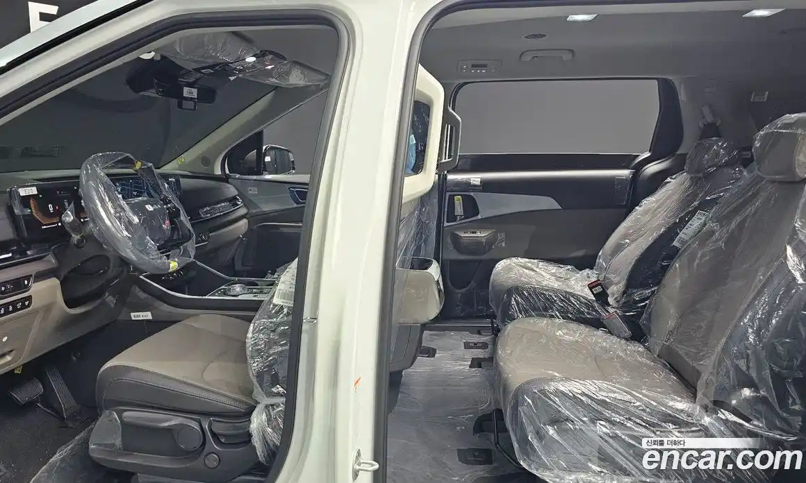 Kia Carnival 2026 1.6 автомат (гидро), фото 15