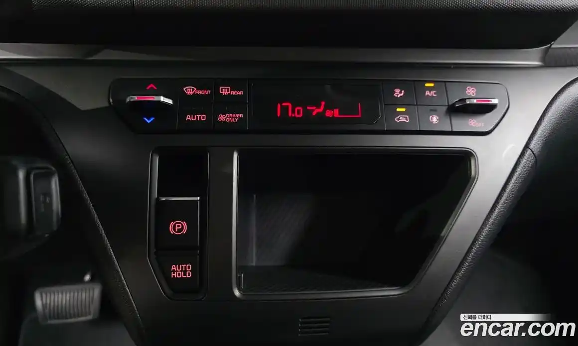 Kia Ray 2023 0.1 автомат (гидро), фото 33