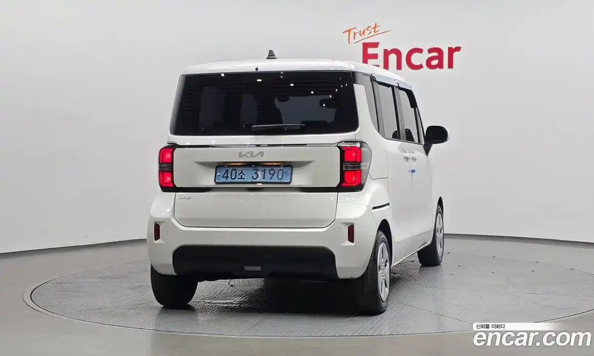 Kia Ray 2023 0.1 автомат (гидро), фото 4