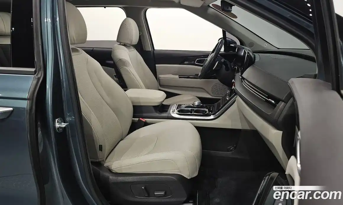 Kia Carnival 2021 2.2 автомат (гидро), фото 10