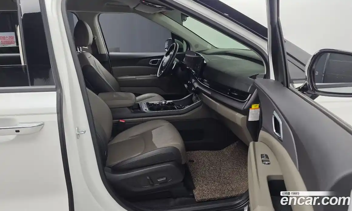 Kia Carnival 2024 1.6 автомат (гидро), фото 16