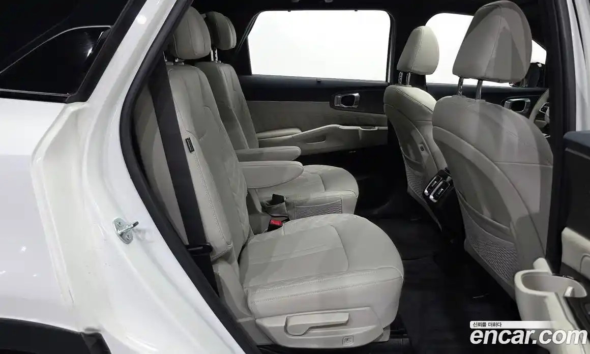 Kia Sorento 2024 1.6 автомат (гидро), фото 18